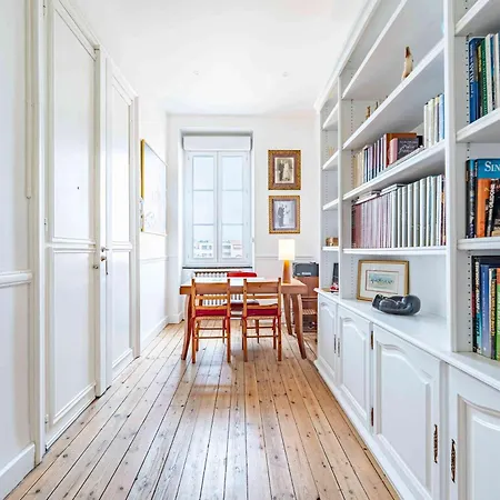 Elegant 130sqm Ac Square Gambetta * Carcassonne